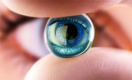 el ojo biónico Un hombre ciego vuelve a ver tras implantar un ojo biónico
